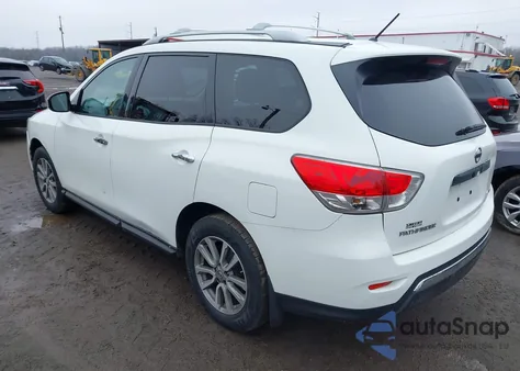 2015 Nissan Pathfinder S z USA, uszkodzony, nr VIN 5N1AR2MM0FC698227